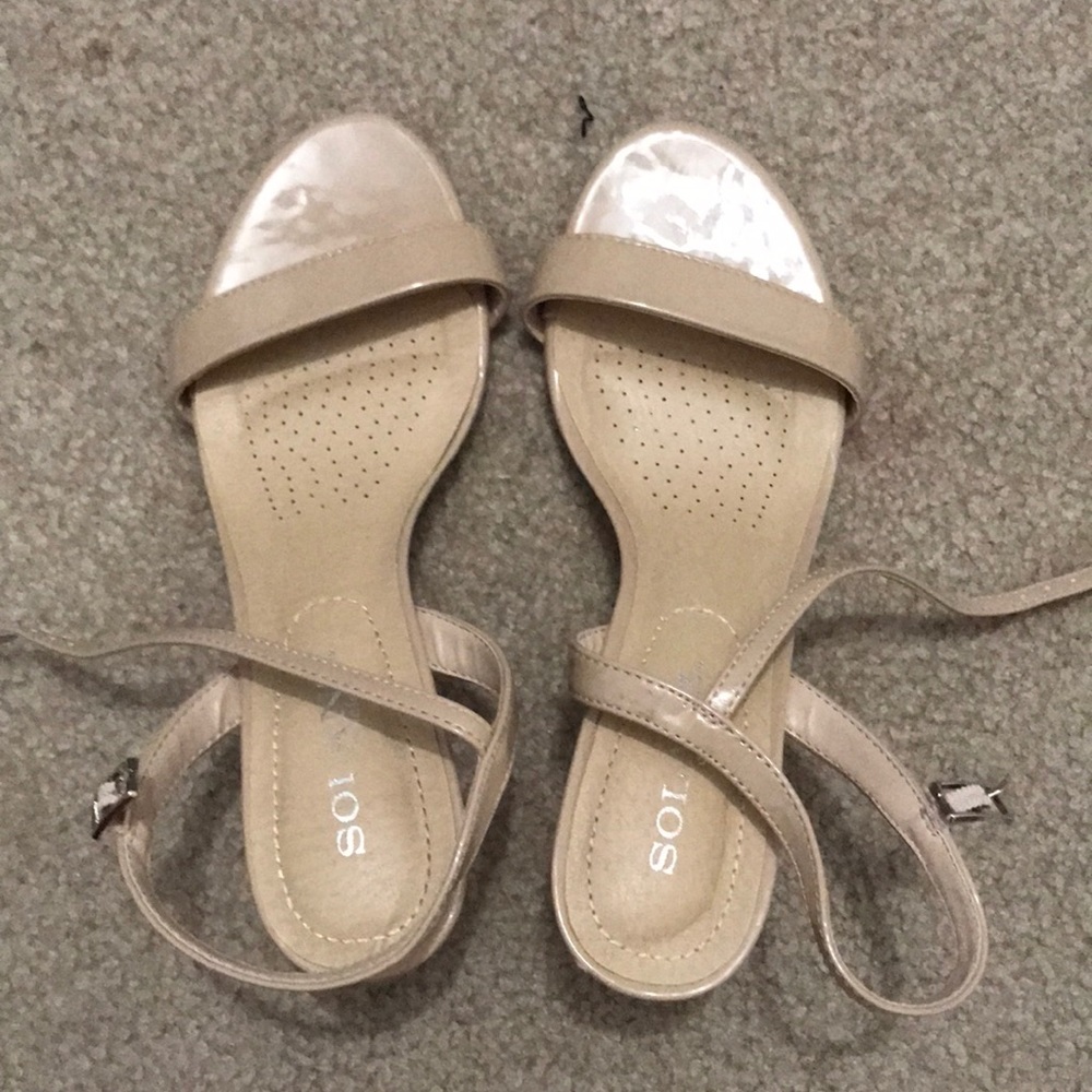 Tan solanz heels